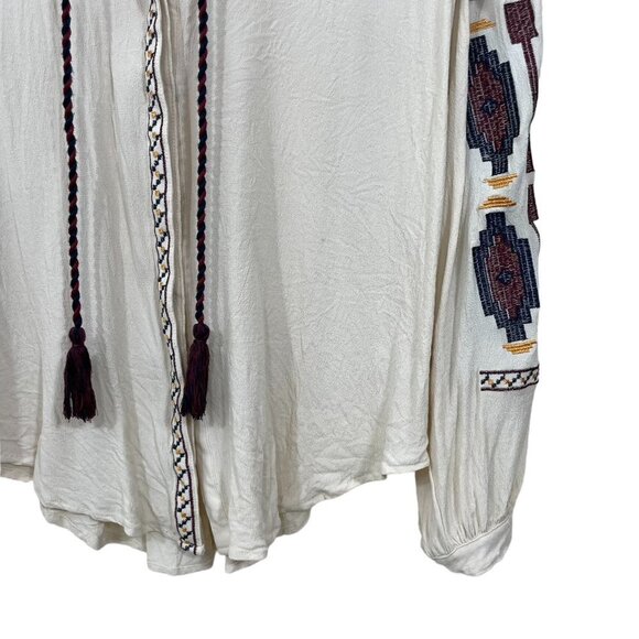 ASTR The Label Size‎ M  MADRID Ivory Embroidered Southwestern Boho Blouse - Picture 6 of 7